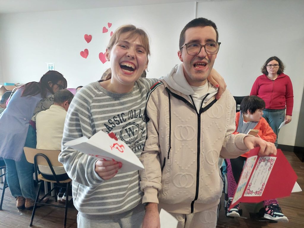 8fd1cbd8 465e 4f00 b050 c8cdc5c20191